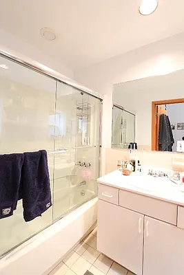 Rented by Level Group | media 42