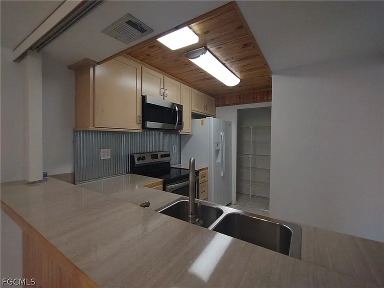 1069 Villa Dr #B103 — Photo 21