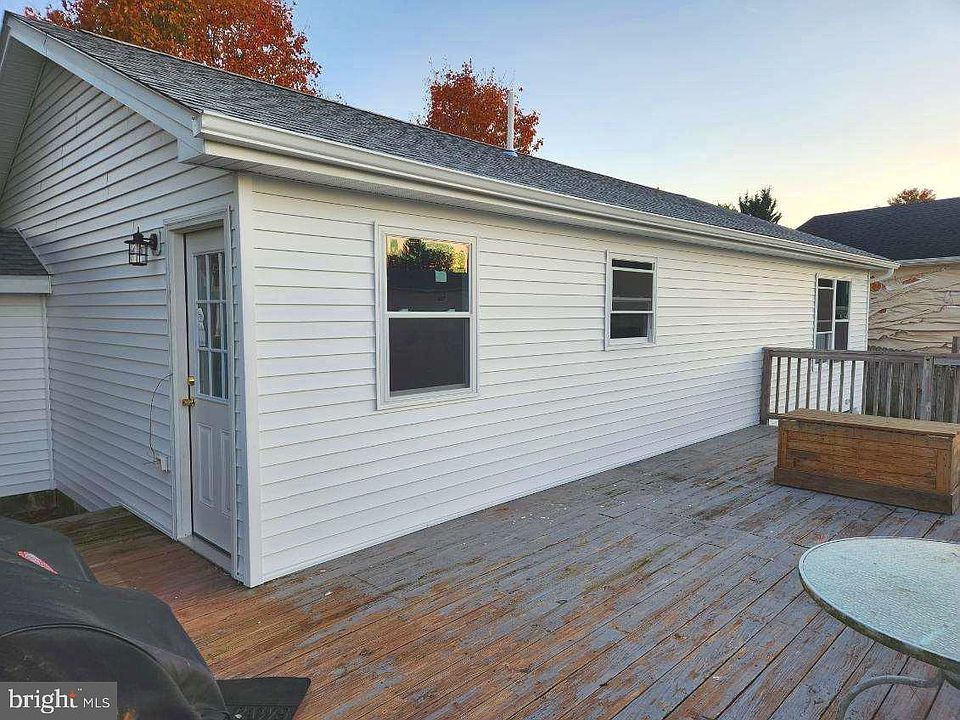 2nd image of 3211 Partridge Dr