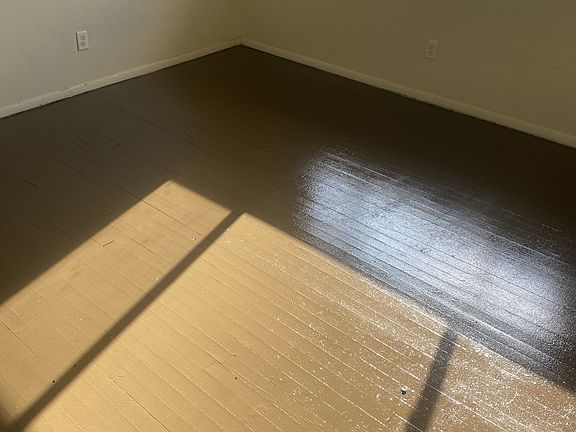4th image of 2167 W Mound St APT C