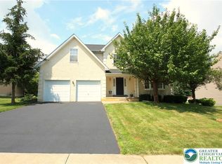 3814 Clay Dr, Macungie, PA 18062