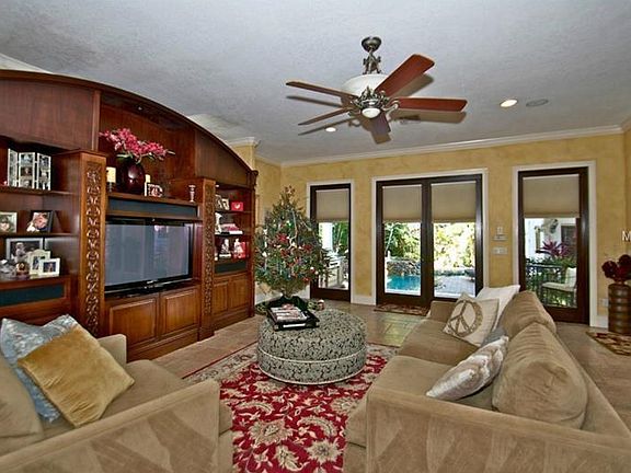 2nd image of 2913 W Bay Villa Ave