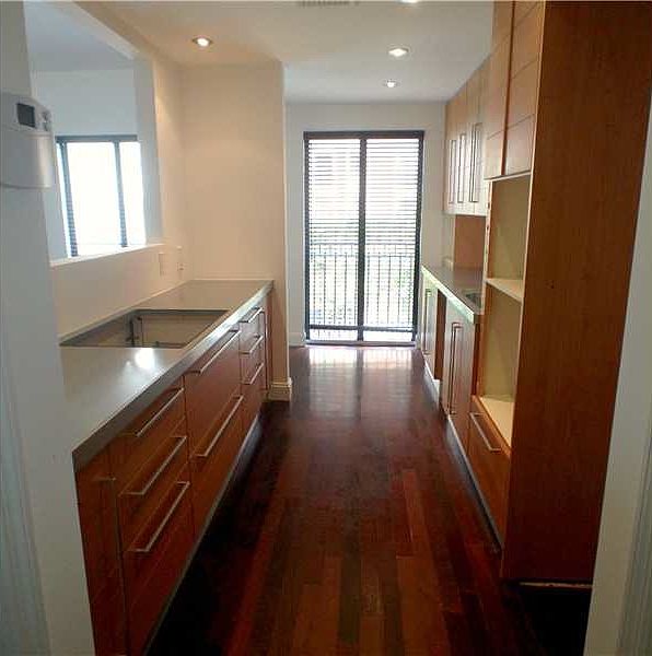 2nd image of 711 Biltmore Way