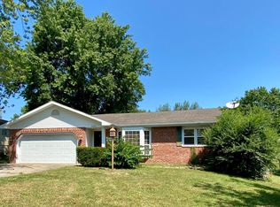 1209 E College St, Bolivar, MO 65613