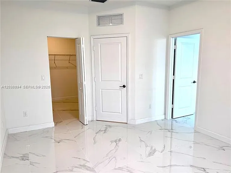 15925 SW 2nd Pl #Townhouse 15925 — Photo 13