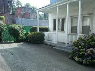 228 Grape Way, Braddock, PA 15104