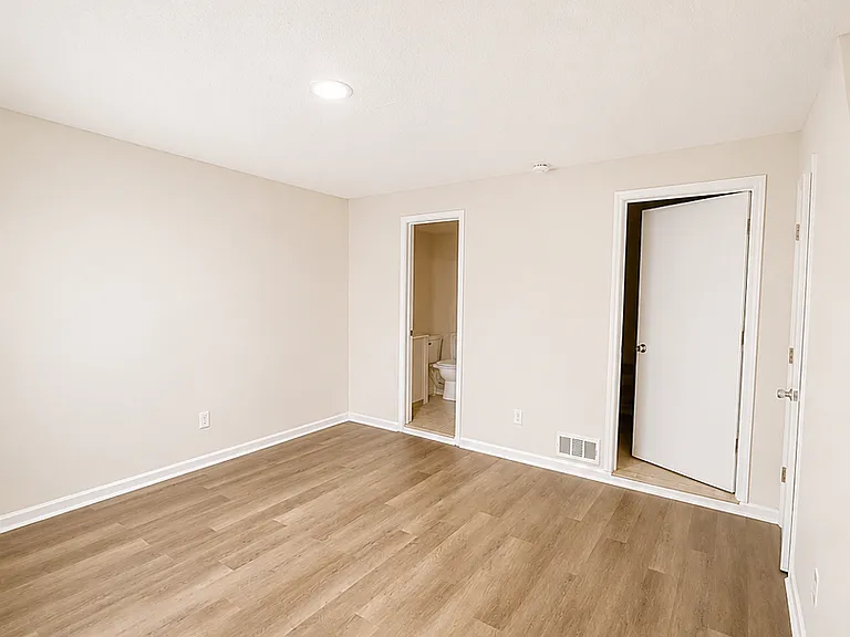 324 NE Cedar Ct — Photo 19