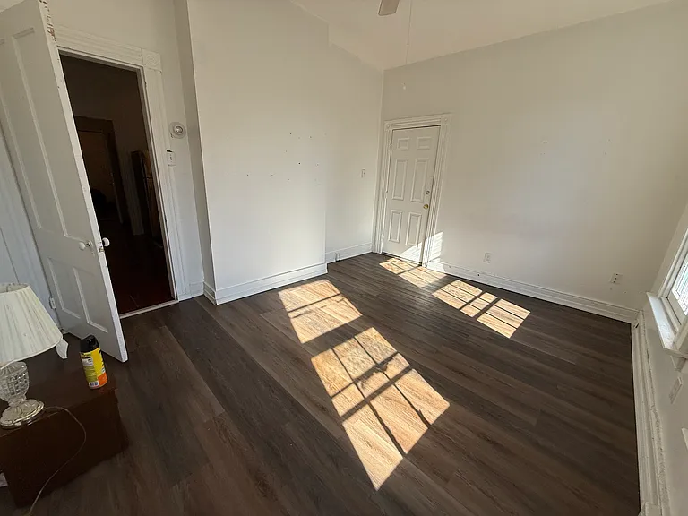 2009 Floyd Ave #4 — Photo 11