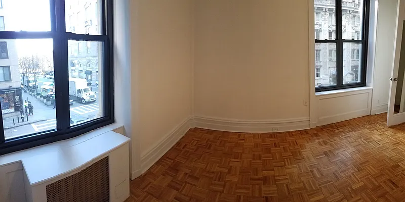 Rented by Solil Management | media 10