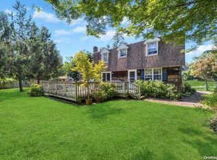 446 N Country Rd, Miller Place, NY 11764