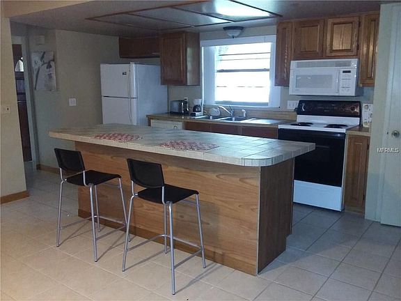 5th image of 1339 Sweetwood Blvd