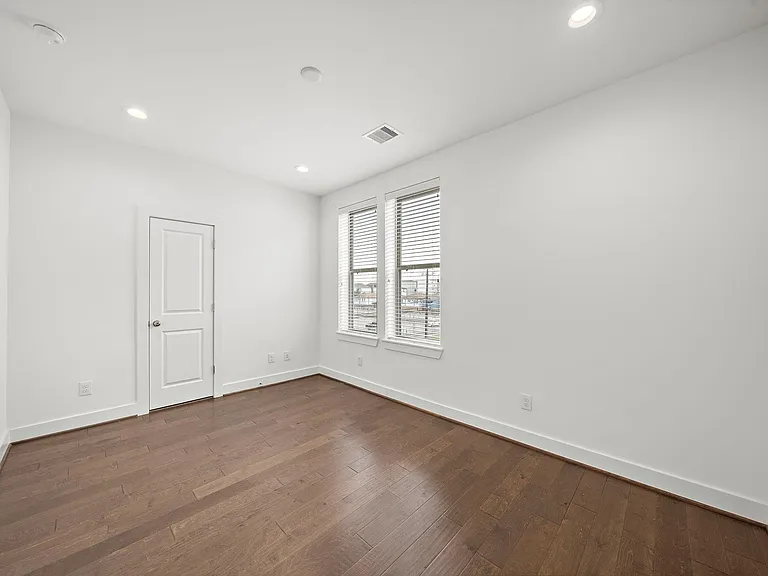 2603 Hutchins St — Photo 31