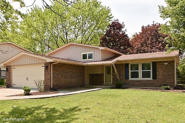 1st image of 22942 Valley Dr