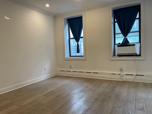 1st image of 384 S 2nd St #1