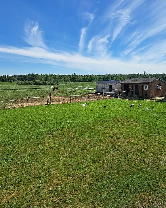 2nd image of 475 Willey District Rd