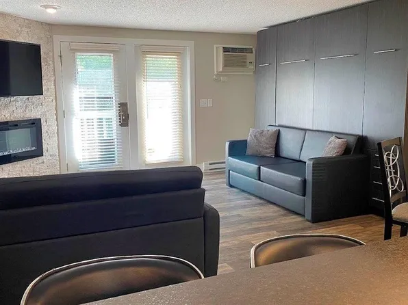 1093 Canyon Road #406, Wisconsin Dells, WI 53965