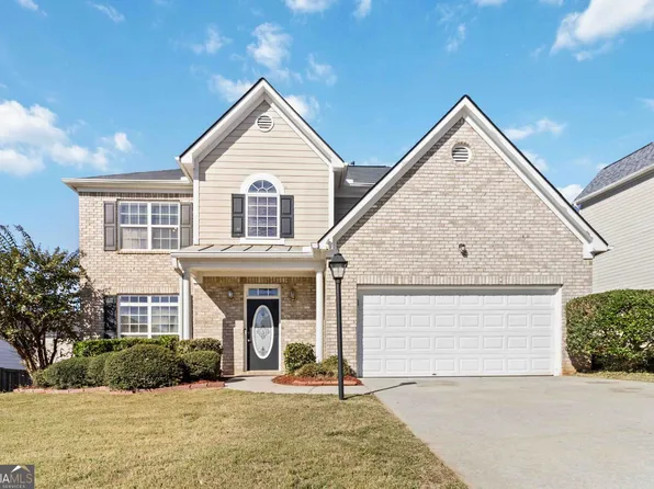 2387 Shady Maple Trl, Loganville, GA 30052