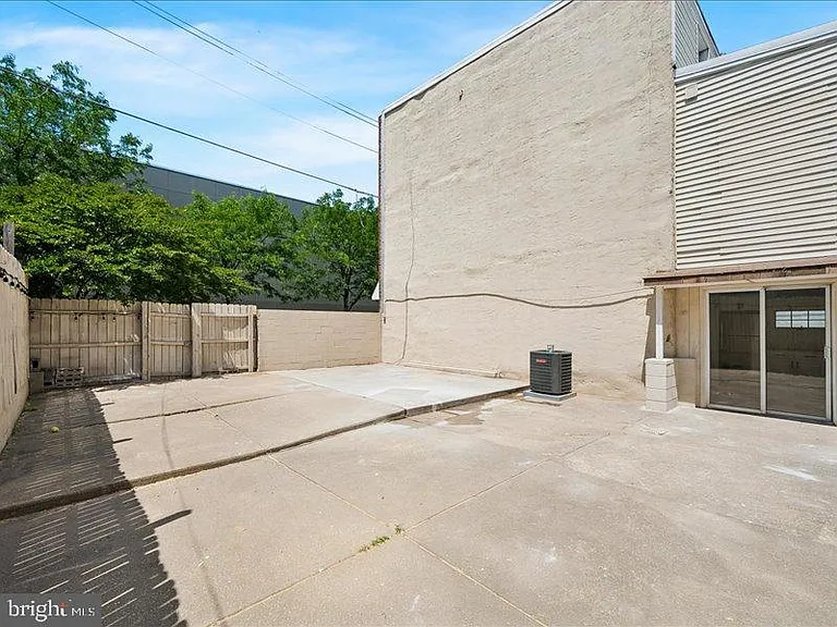 2605-07 Sepviva St — Photo 21