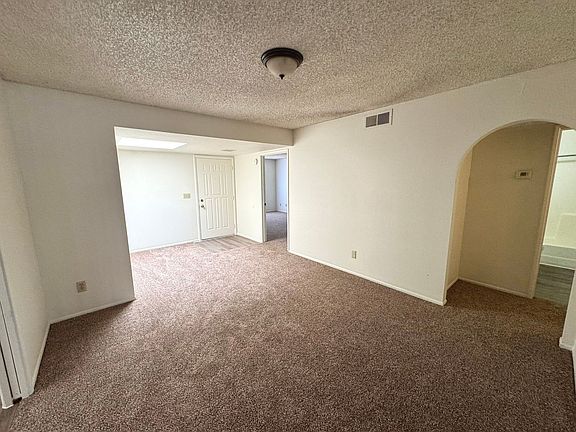 2nd image of 5318 S Farmer Ave