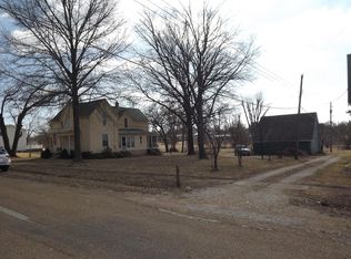 404 E Eickhoff St, Cole Camp, MO 65325
