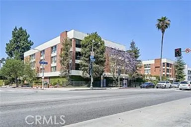 4477 Wilshire Blvd #104 — Photo 11