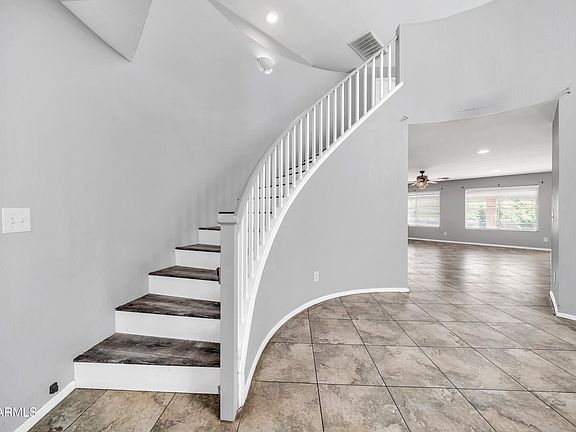 3rd image of 2913 W FREMONT Road