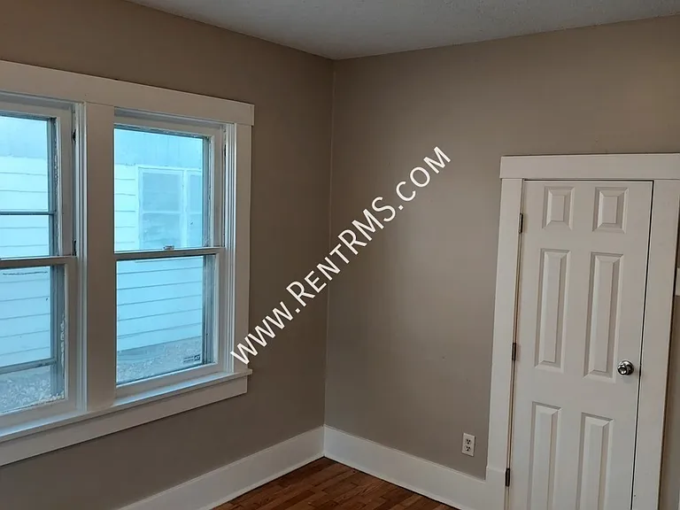 420 SW Lincoln St — Photo 10