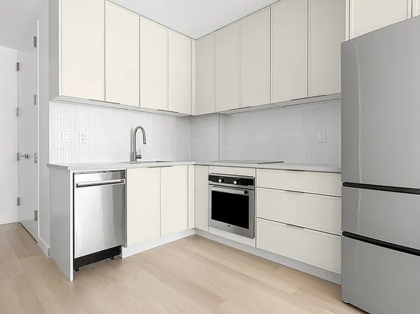 150 Lawrence Street image 4 of 36