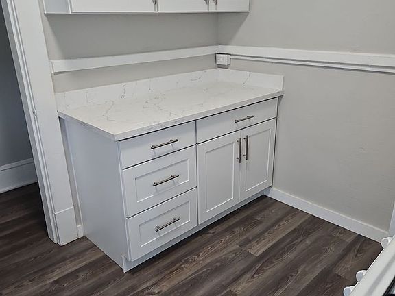 3rd image of 715 4th Ave N APT 24