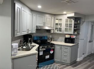 35 Wardenwood Dr, Brampton, ON L6R3W4