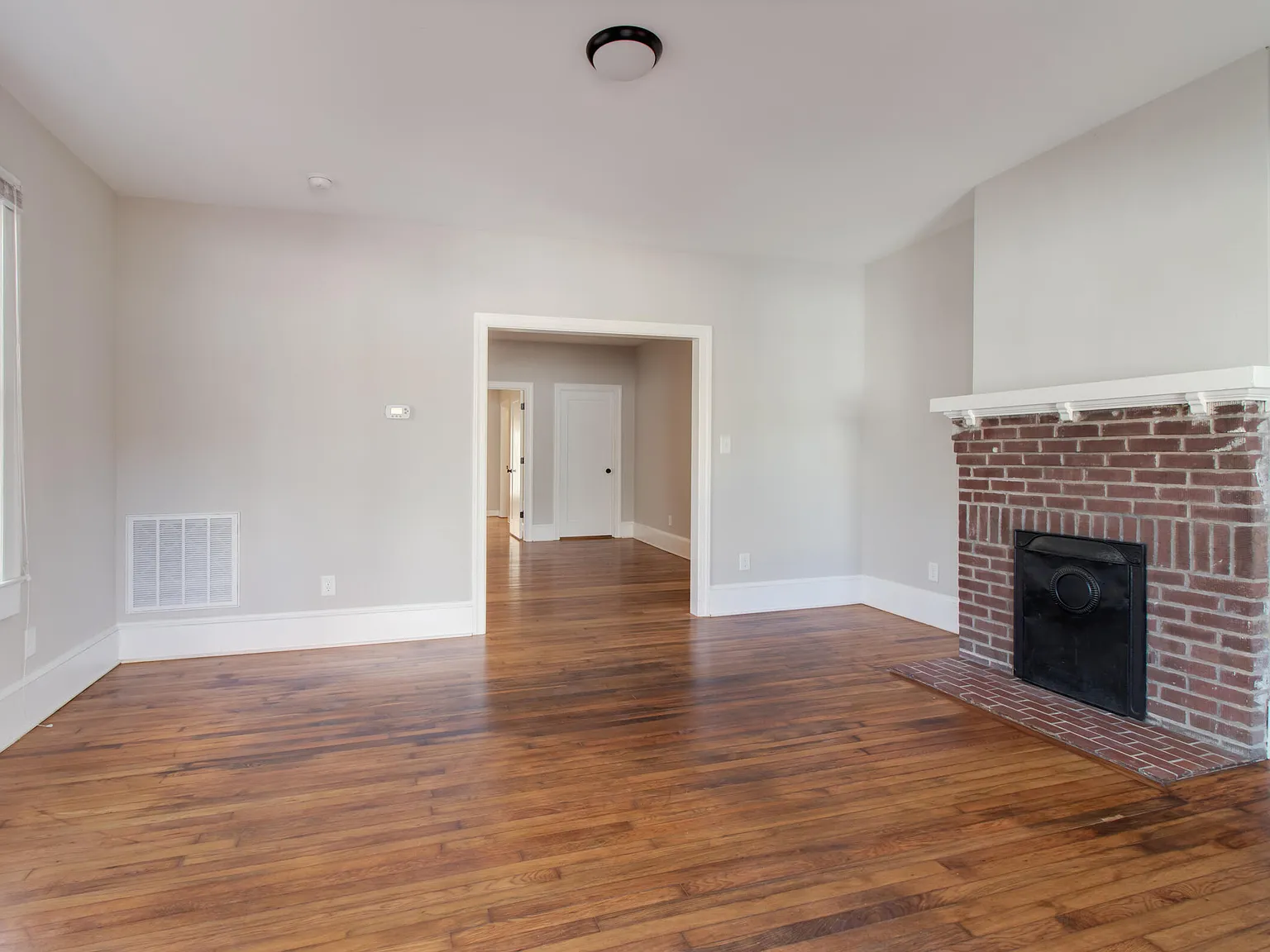 1 bed, 1.0 bath, $1,500 — Photo 2