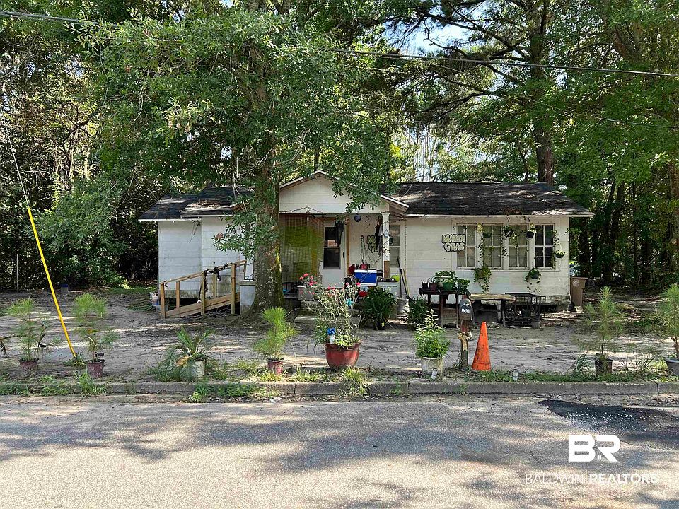 1st image of 2407 Senator St