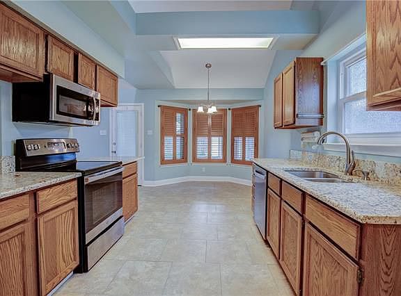 5th image of 249 River Village Dr