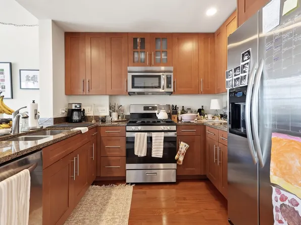 1125 Maxwell Ln APT 705, Hoboken, NJ 07030