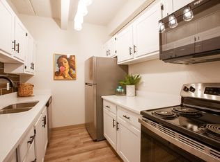 Los Altos Towers, Albuquerque, NM 87123