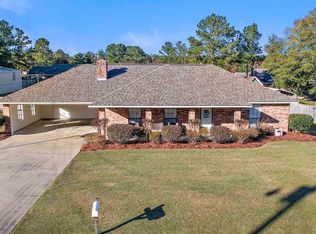 1105 4th St SE, Magee, MS 39111