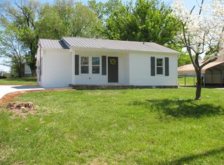 711 Sulphur Springs Rd, Morristown, TN 37813