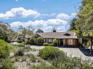 1018 Olive Ln, La Canada Flintridge, CA 91011