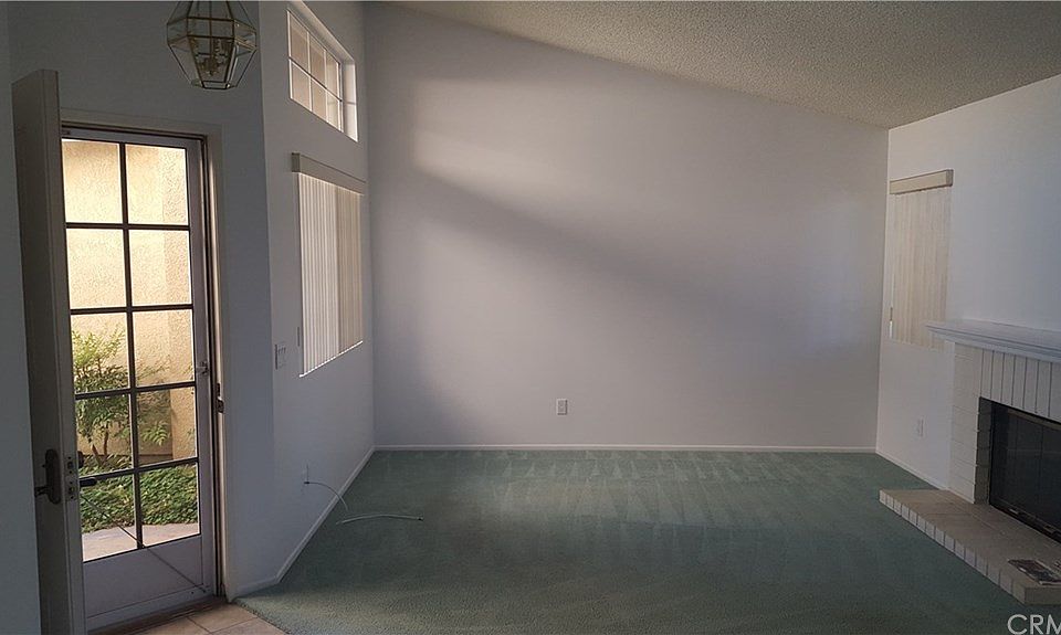 1st image of 629 La Quinta Dr