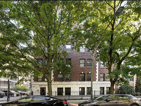 5th image of 5135 S Kenwood Ave #600
