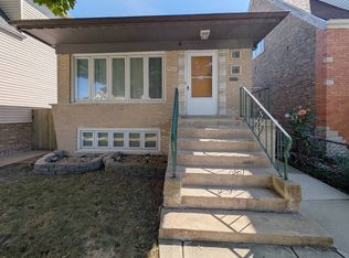5121 S Tripp Ave, Chicago, IL 60632