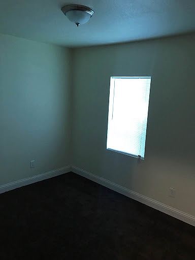 1st image of 3206 Garden Ln