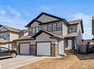 3527 11th St NW, Edmonton, AB T6T 0J7
