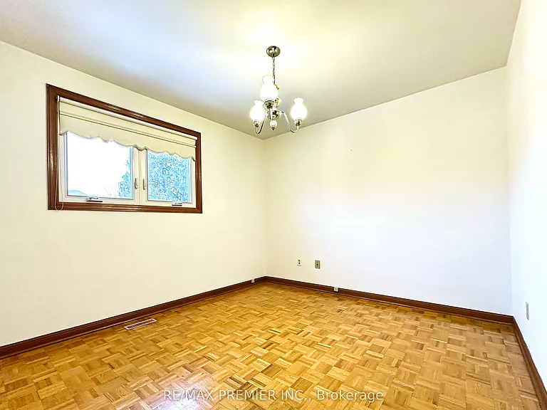 56 Fairchild Ave #MAIN — Photo 33