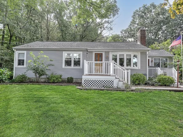51 Garfield Ave, Attleboro, MA 02703