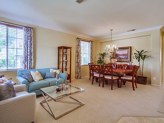 5th image of 37955 Pearwood Ln