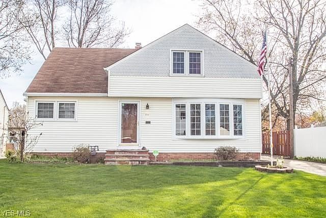 1st image of 516 Crescent Dr