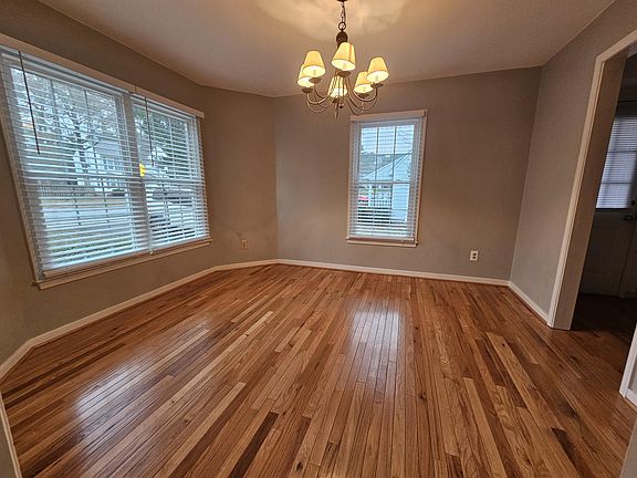3rd image of 4508 Fort McHenry Pkwy
