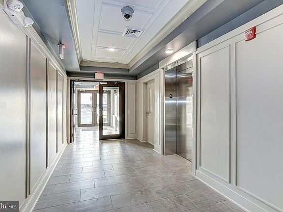 5th image of 2905 Bleeker St Unit 402