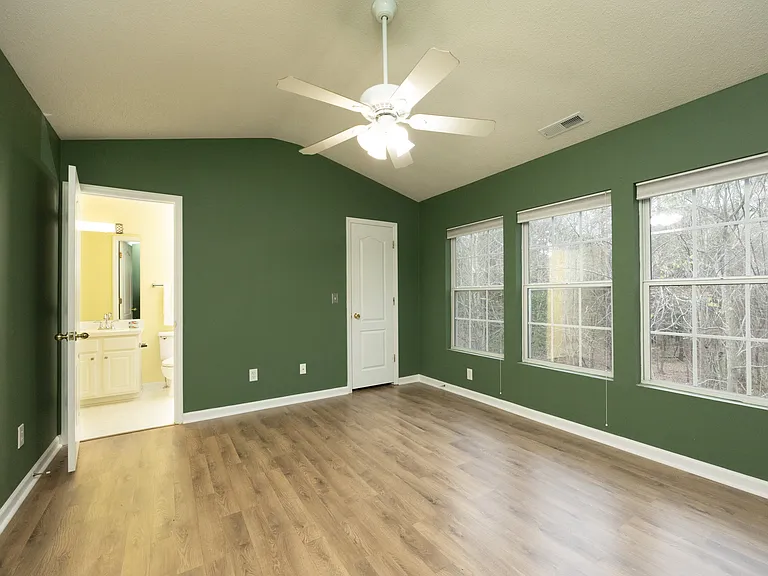 327 Orchard Park Dr — Photo 20
